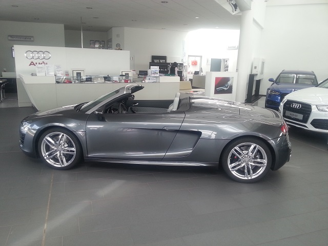 Audi R8 V10 Spyder